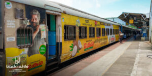 Kera fed exterior train branding