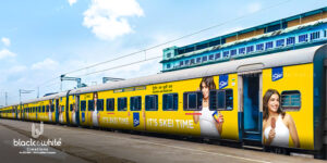 Skei exterior train branding